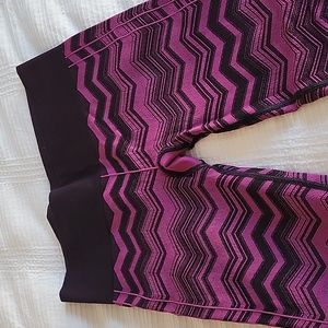 Lululemon Ebb to Street Chevron Leggings Print Sz 8